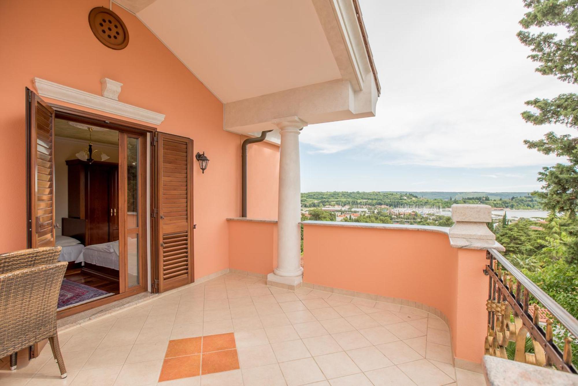 Apartments Leonarda Portoroz Bagian luar foto